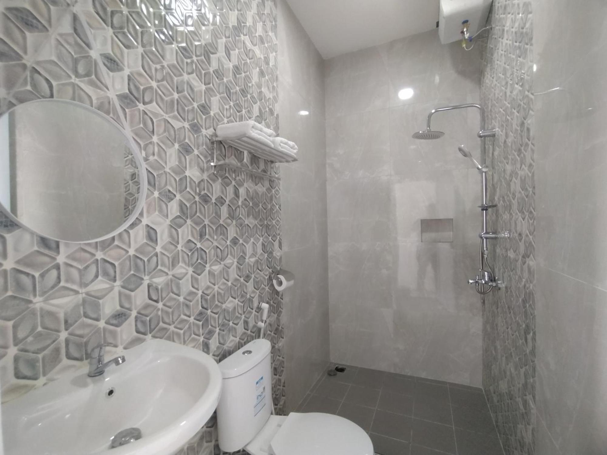 Urbanview Hotel Nimara Ngawi By Reddoorz Εξωτερικό φωτογραφία